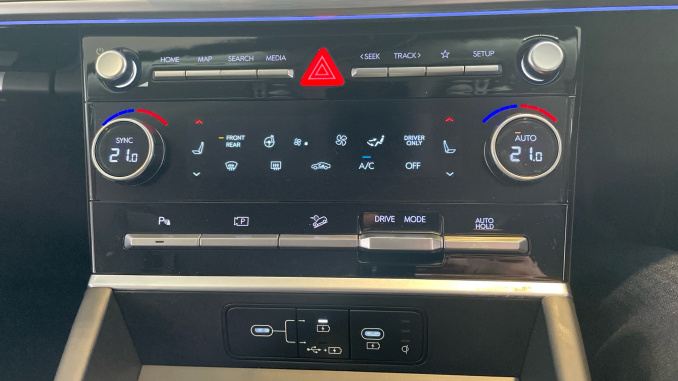 Hyundai SANTA FE 1.6 TGDi Hybrid Premium 5dr Auto Hybrid Estate - Image 25